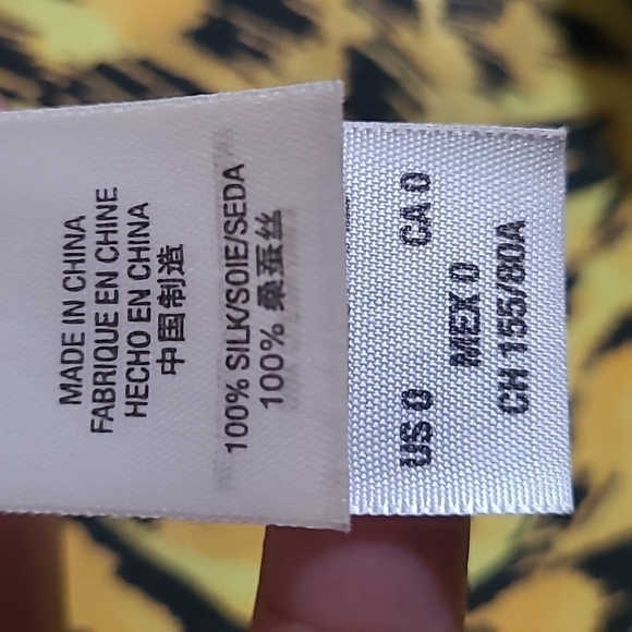 Juicy Couture Silk Ruffle Shoulder Back Button-Up Top 0 - Picture 6 of 8